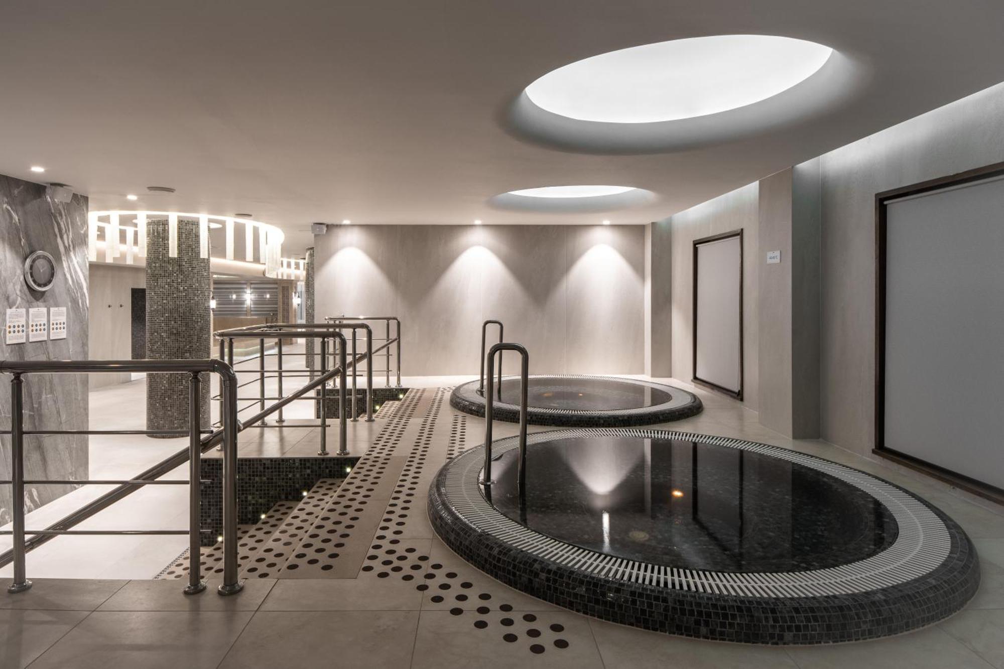 Aquaperla Hotel & Spa Chisinau Luaran gambar